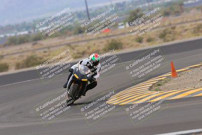 media/Sep-10-2022-SoCal Trackdays (Sat) [[a5bf35bb4a]]/Turn 11 (11am)/